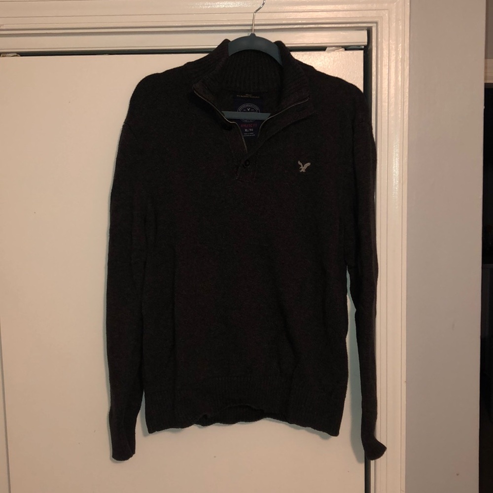 American Eagle sweater